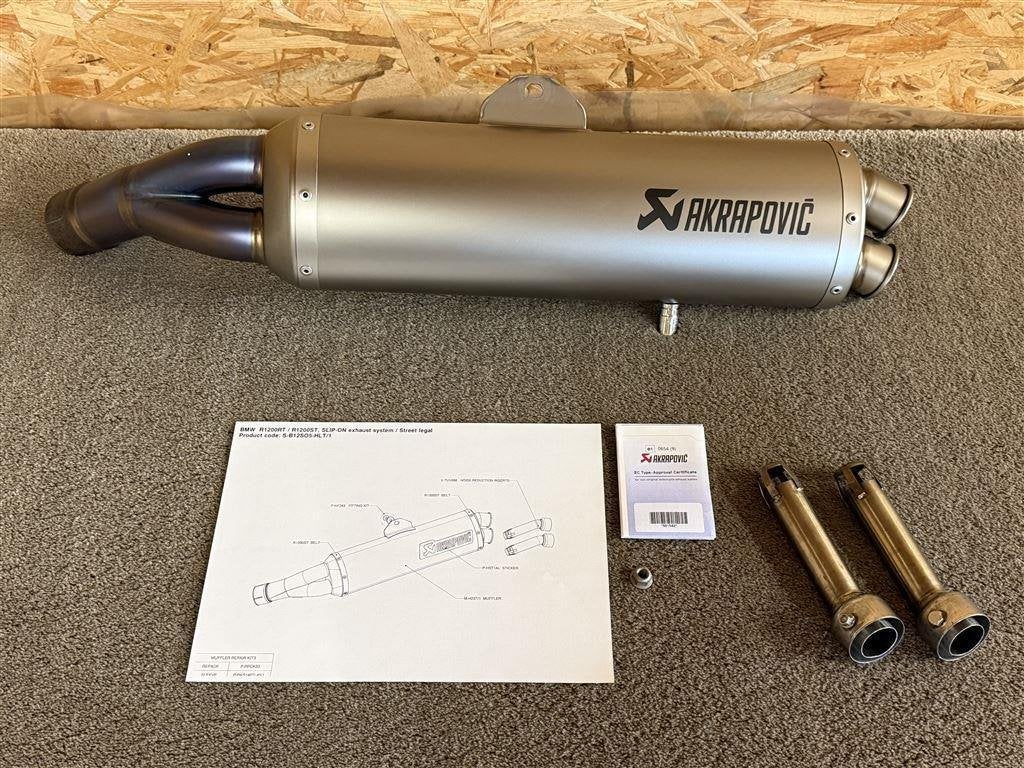 Akrapovic uitlaat demper BMW R1200RT R1200ST 2005-2009, Motoren, Verzenden, Gebruikt