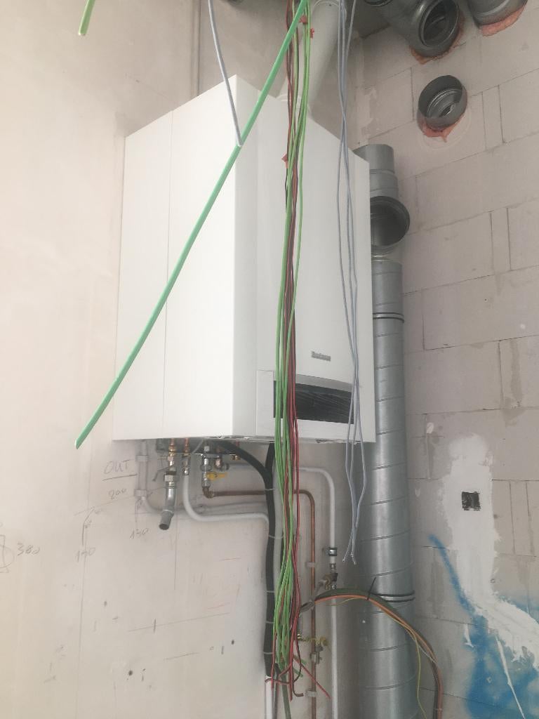 Gasketel Buderus, Ophalen, 30 tot 80 cm, Hoog rendement (Hr), Cv-ketel of Combi-ketel
