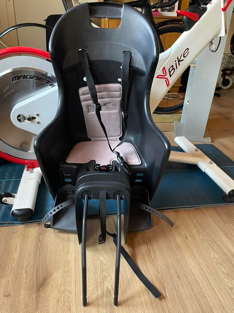 Fietstoeltjes OKBABY en POLISPORT, Fietsen en Brommers, Fietsaccessoires | Fietsstoeltjes, Ophalen, Gebruikt, Achterzitje, Voetsteuntjes