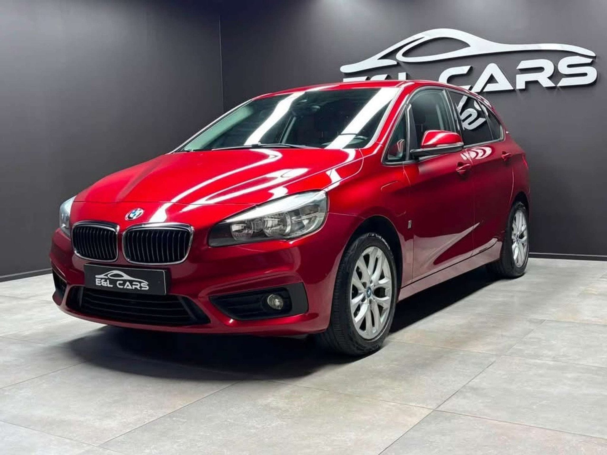 BMW 2 Serie 225 Active Tourer PHEV 225xeA (bj 2016), Auto's, BMW, Automaat, Stof, https://public.car-pass.be/vhr/cd87b360-9e9f-4c5e-bde0-60eb0b6eae63