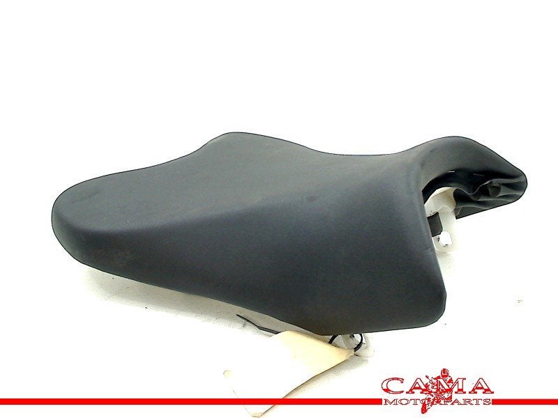 BUDDYSEAT VOOR GSX R 750 2008-2010 (GSXR750 K8 / K9 / L0), Dhr. S. di Majo, Gebruikt, Info@cama-motorparts.nl, P.J. Troelstraweg 8 8
3144 CX  MAASSLUIS, NL
