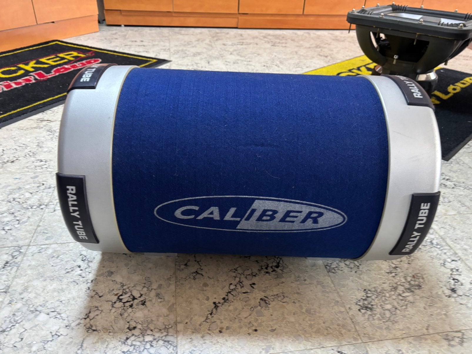Caisson de basses actif Caliber BT12, Autos : Divers, Haut-parleurs voiture, Enlèvement ou Envoi, Comme neuf