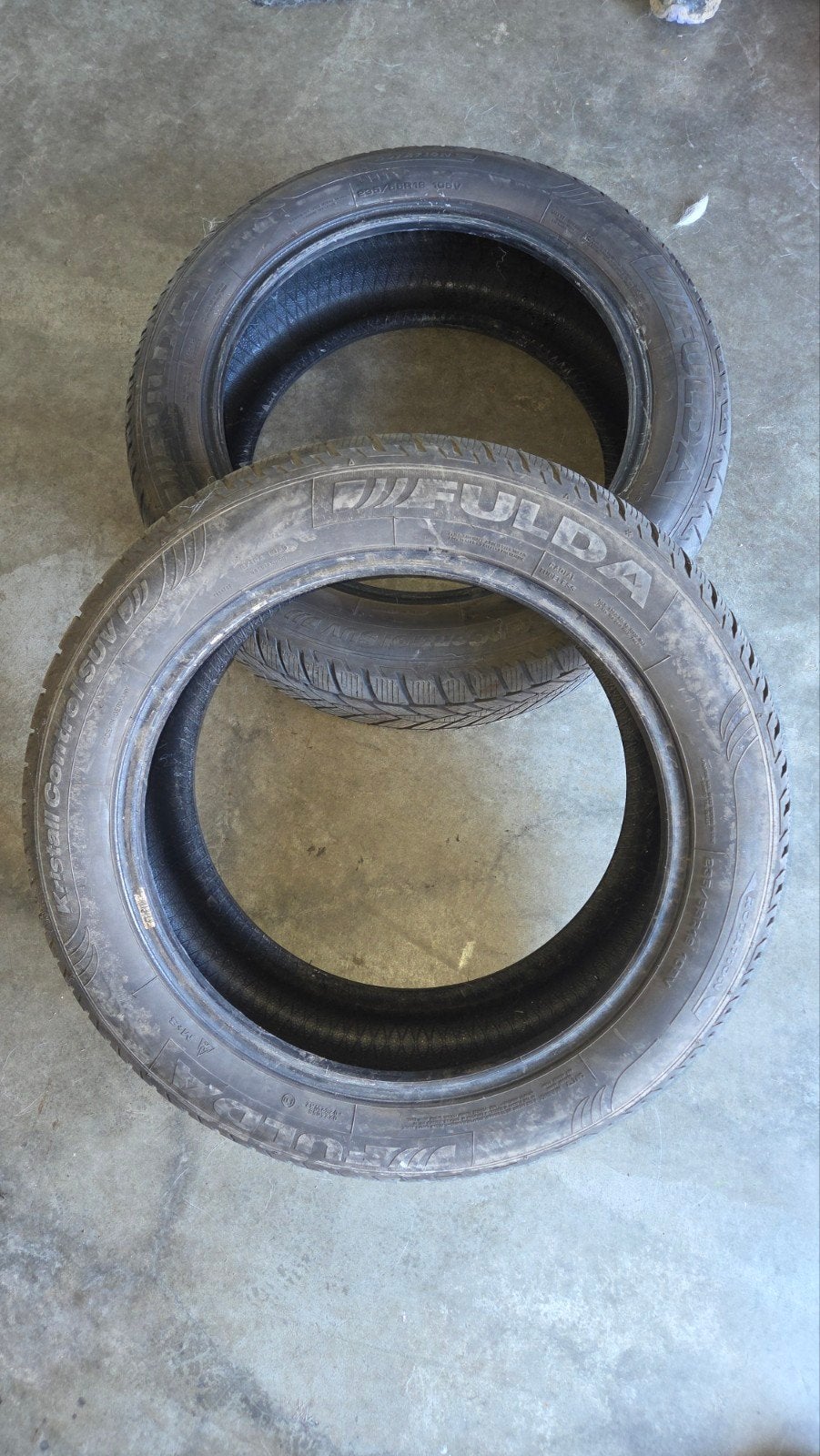 2 pneus Fulda 235/55R19 105v HIVER vw id4, Autos : Pièces & Accessoires, Enlèvement, Pneus hiver, Pneu(s)