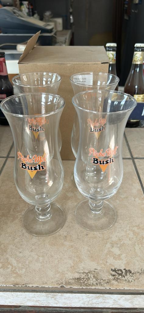 Lot de 4 verres pêche mel bush, Enlèvement, Comme neuf