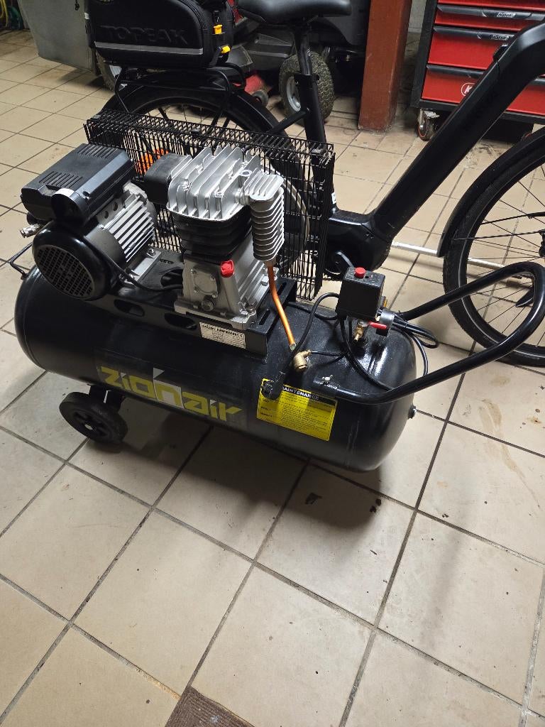 Compresseur Zionair, Ophalen, 6 tot 10 bar, Nieuw, 25 tot 100 liter