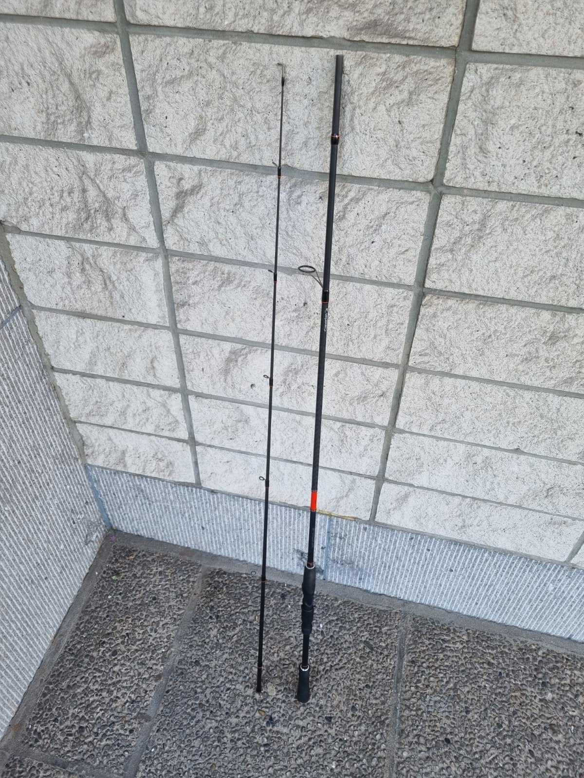 canne Wixom 10-30g - moulinet Daiwa - epuisette pliable, Enlèvement, Comme neuf, Canne à pêche complète