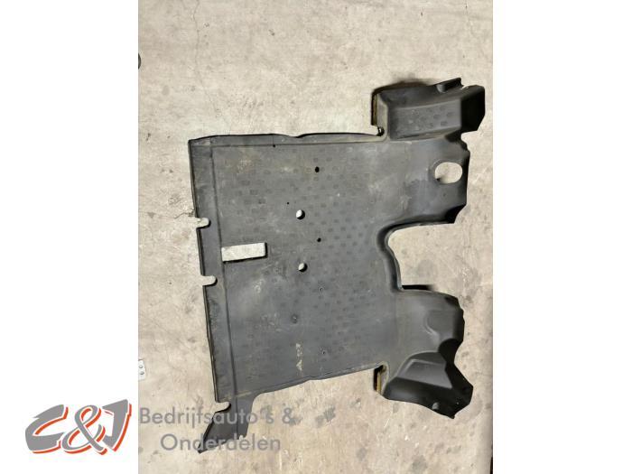Vloerbedekking van een Renault Trafic, Gebruikt, -, Renault, -