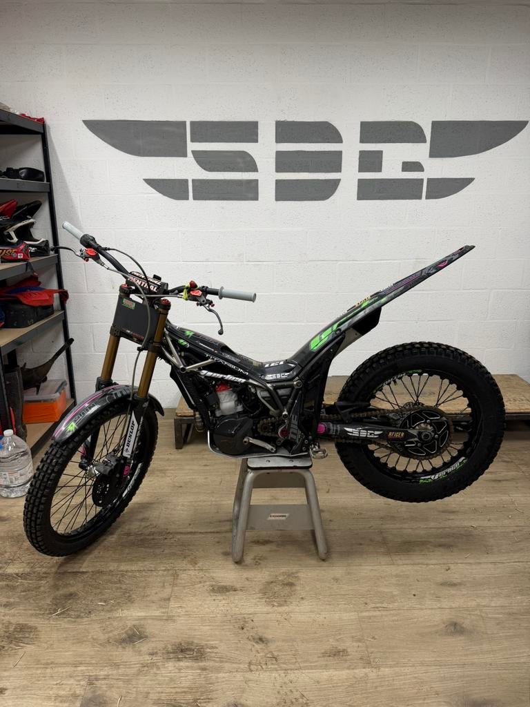 Moto trial Vertigo titanium 300, Ophalen, Zo goed als nieuw