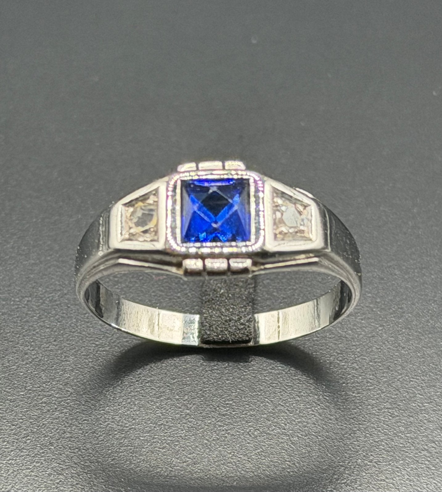18K gouden ring met natuurlijke diamant en saffier- 19,6mm, 19 tot 20, Ophalen of Verzenden, Dame of Heer, Met edelsteen