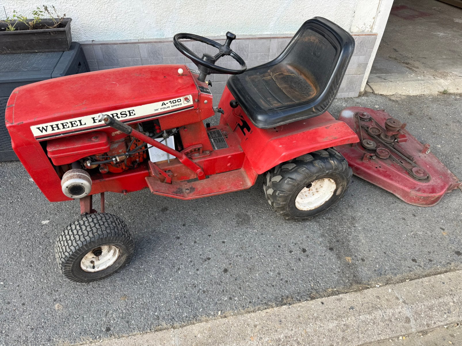 tracteur wheel-horse, Enlèvement, Utilisé