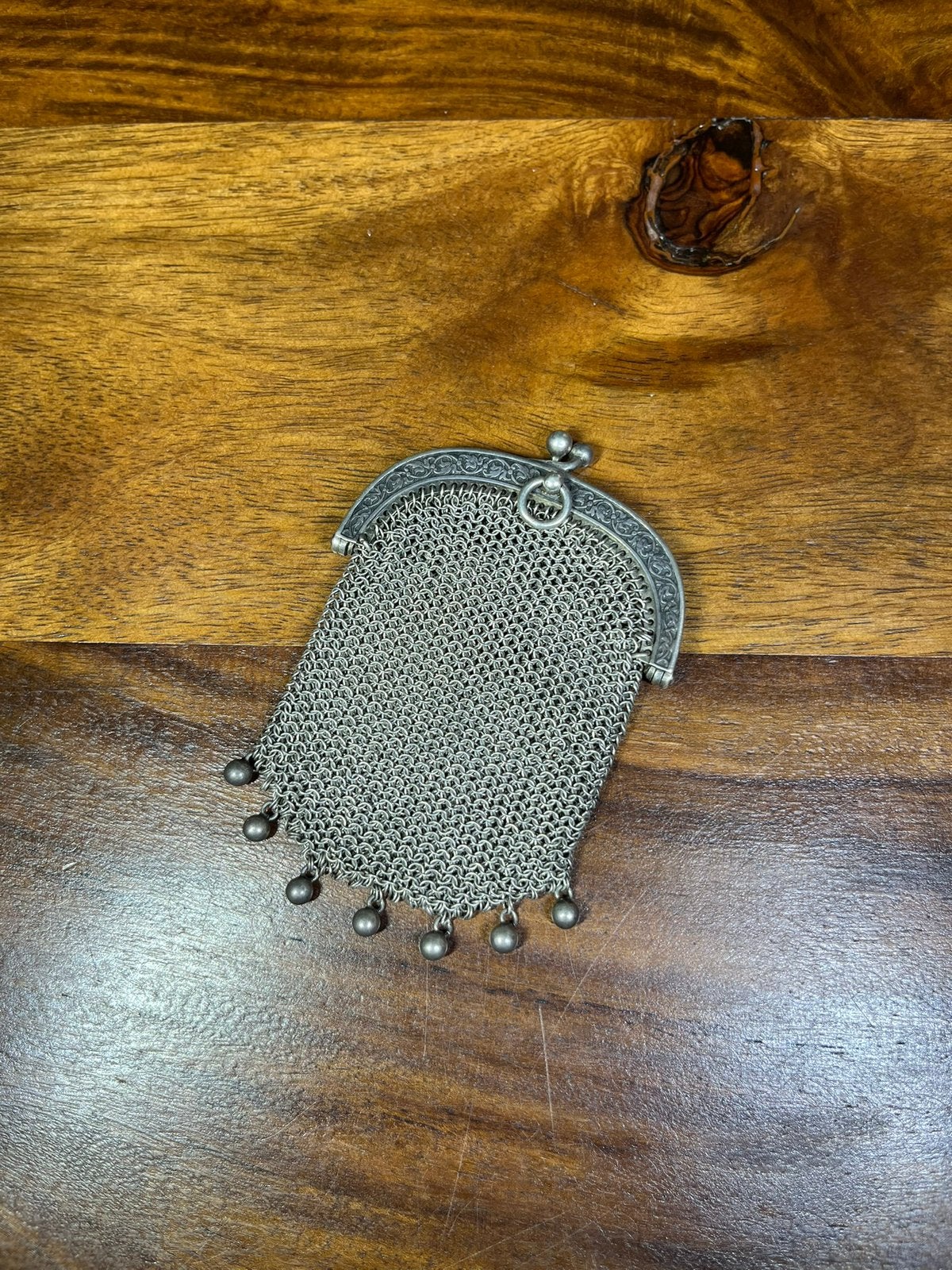 Ancien porte-monnaie en maille argent, Enlèvement ou Envoi, Comme neuf, Avec fermeture à pression