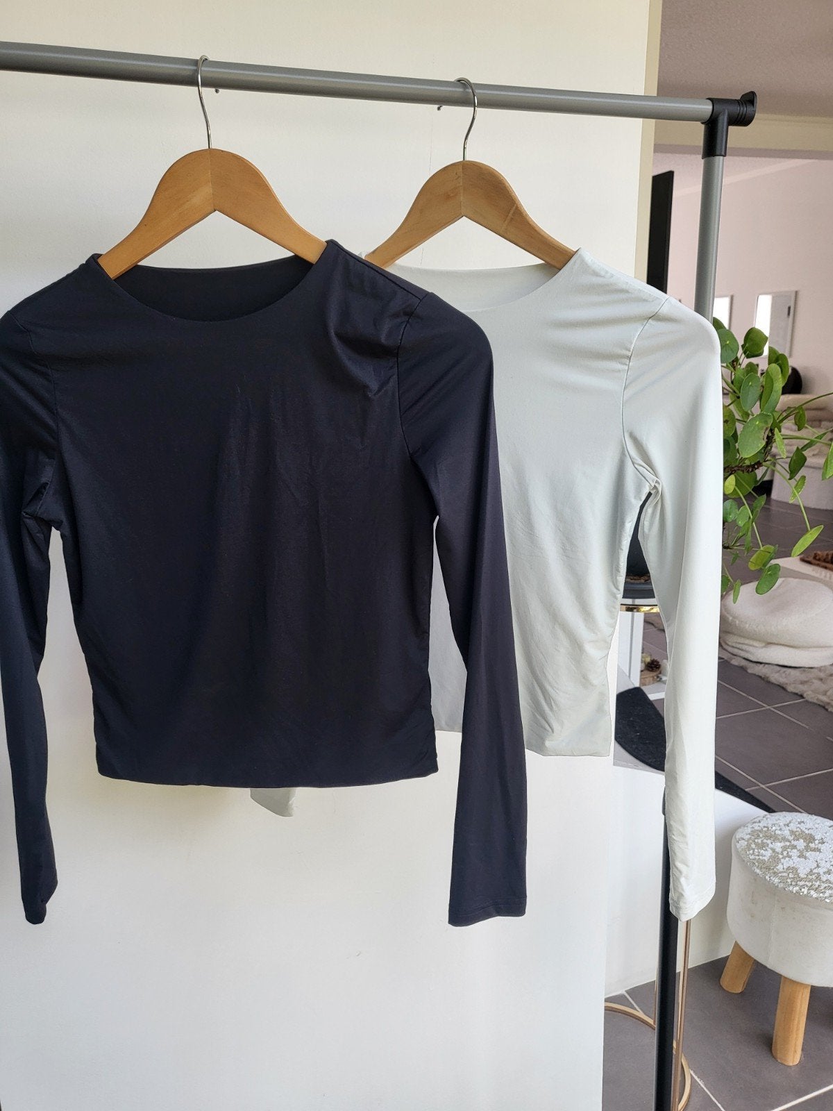lot de 2 t-shirts longues manches femme xs, Enlèvement