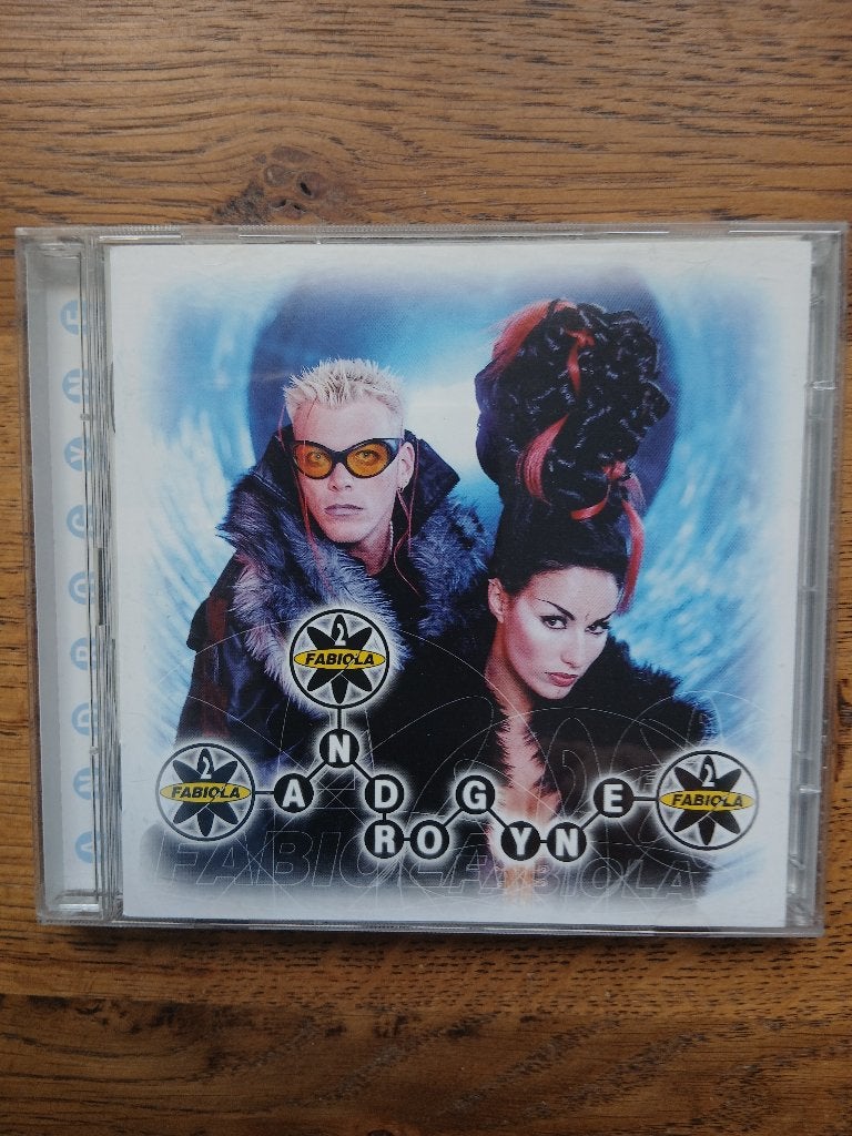 CD 2 Fabiola : Androgyne (lim edition 2cd), Enlèvement