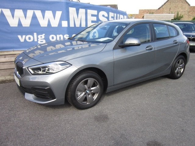 BMW 118iA Hatch PROF NAVI + LIVE COCKPIT + CARPLAY + DAB, Autos, BMW, 100 kW, Argent ou Gris, Achat, Entreprise