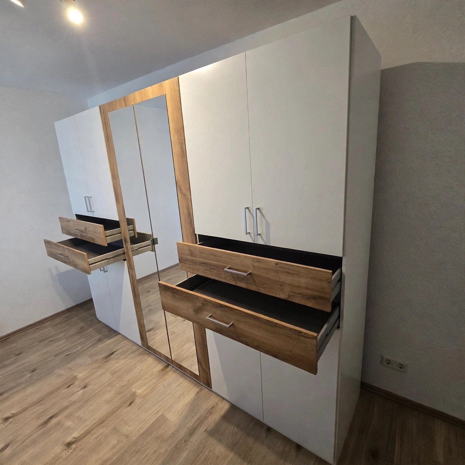 Garde-robe 6 portes 270 cm, Maison & Meubles, Enlèvement