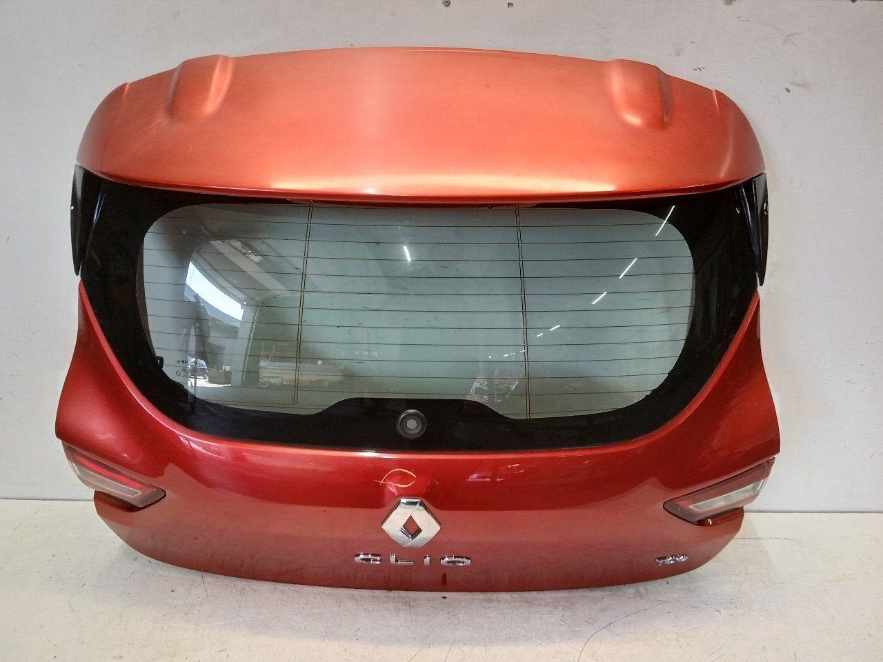 Achterklep Renault Clio, Auto-onderdelen, Onderdelen@venauto.nl, Van der Ven Autorecycling B.V., Gebruikt, Ettenseweg 76, 4706 PB Roosendaal, The Netherlands
