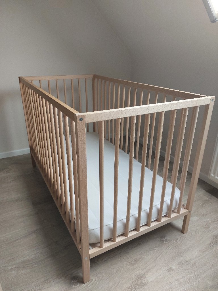 Babybed met toebehoren (matras, Aerosleep, ...), Enlèvement, Utilisé, Lit
