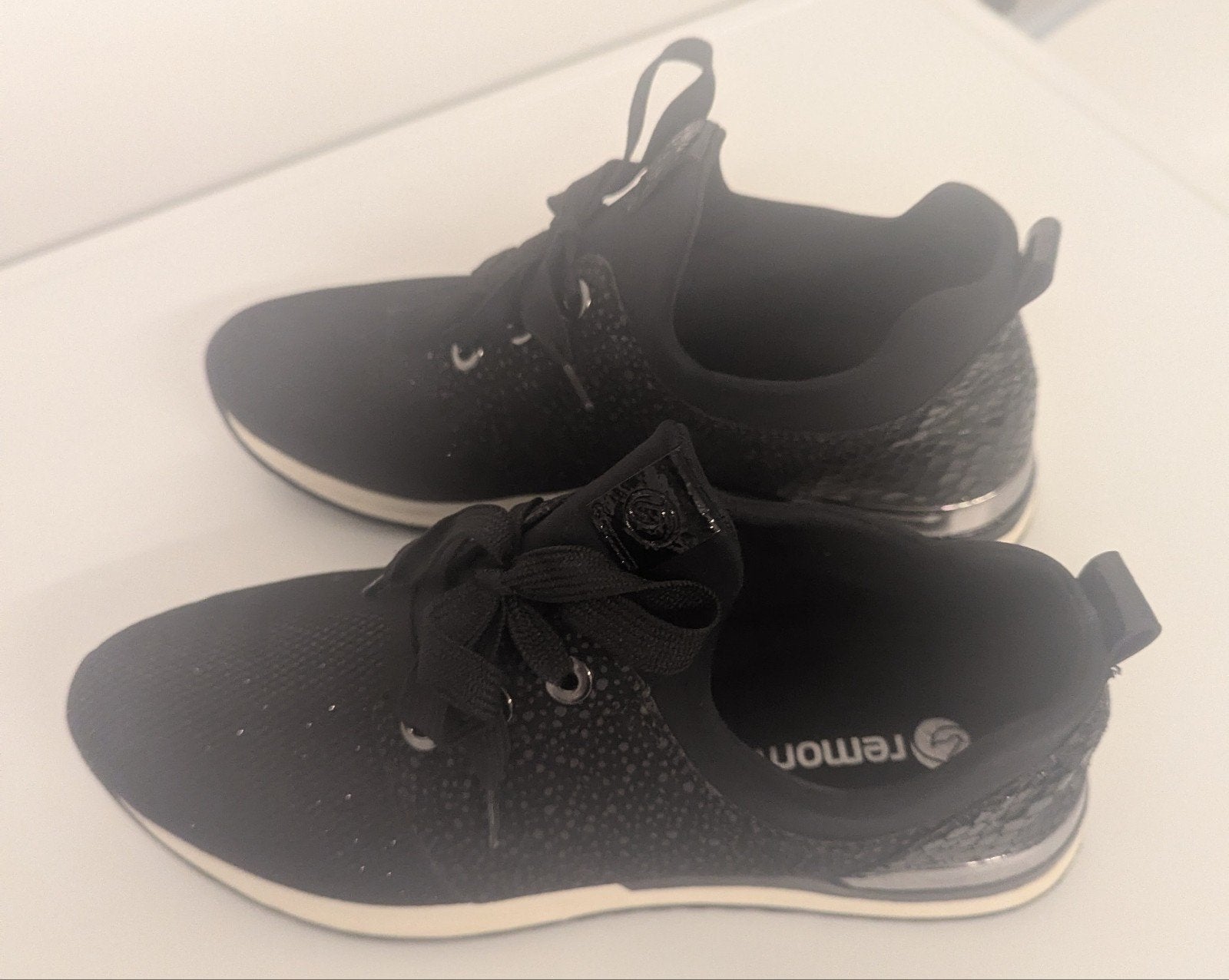Sneakers Remonte zwart, Ophalen of Verzenden, Zwart, Sneakers