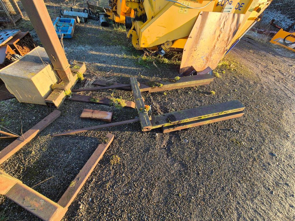 Pique botte avec 2 dents très solides, Enlèvement, Utilisé