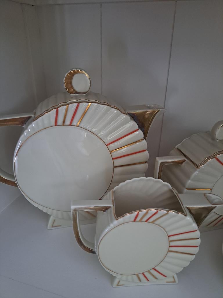 Art deco theeservies, Enlèvement