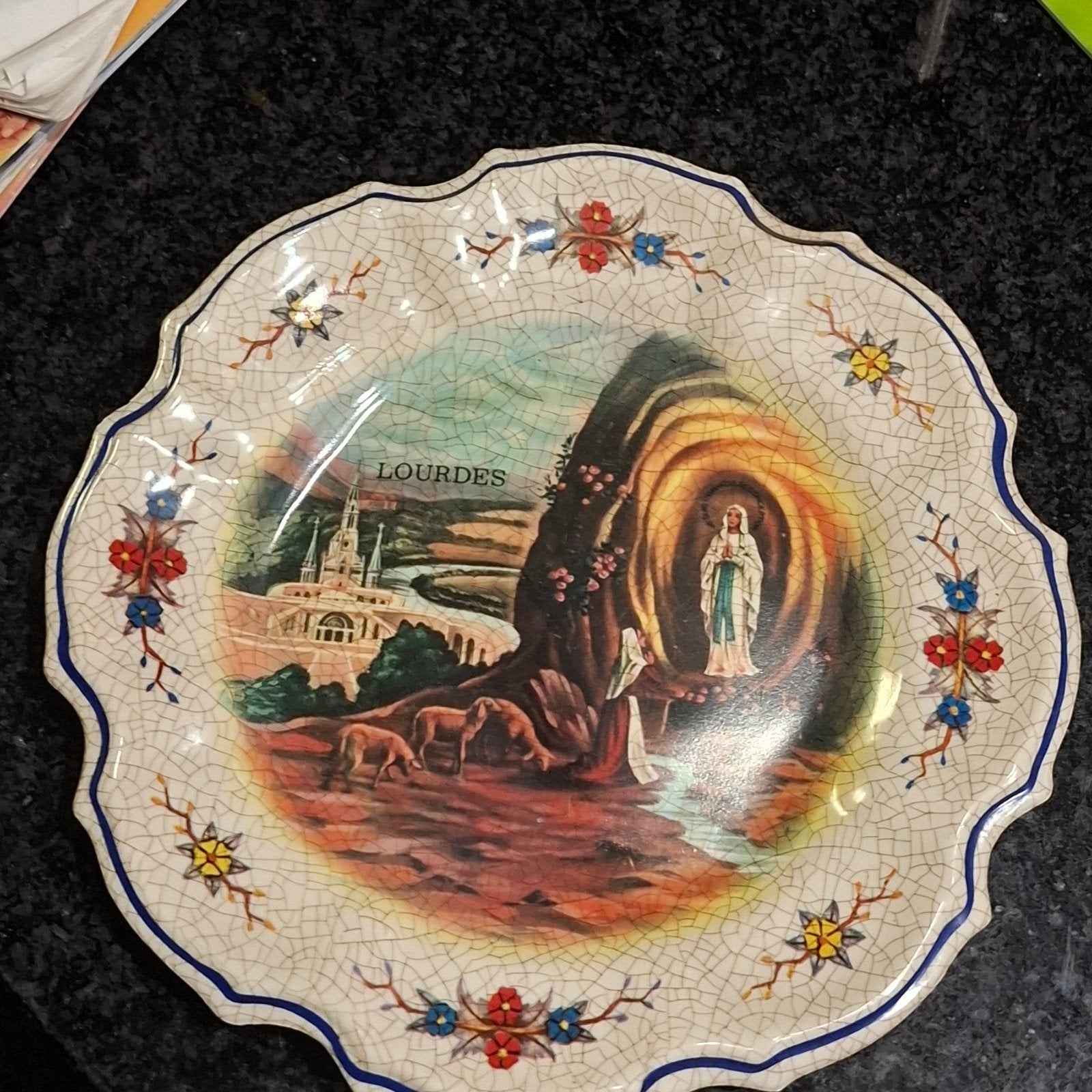 muurbord van  Lourdes, Ophalen, Gebruikt