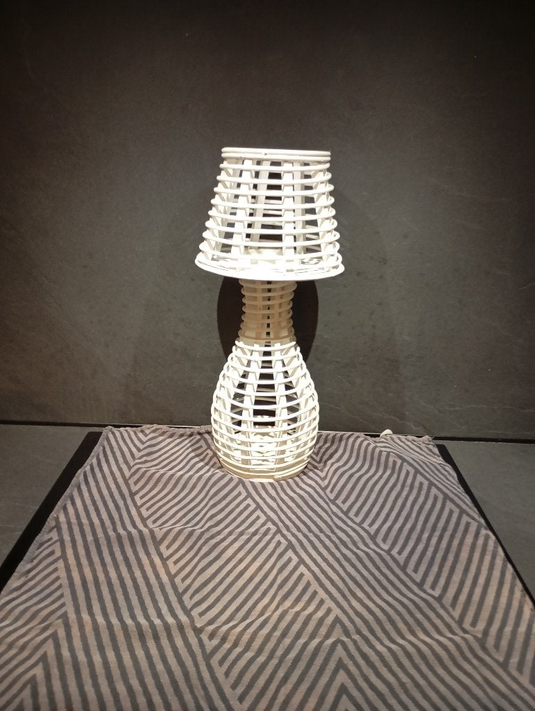 Rustieke rotan kandelaar, Huis en Inrichting, Lampen | Tafellampen, Ophalen, 45 cm, Wit, Zo goed als nieuw