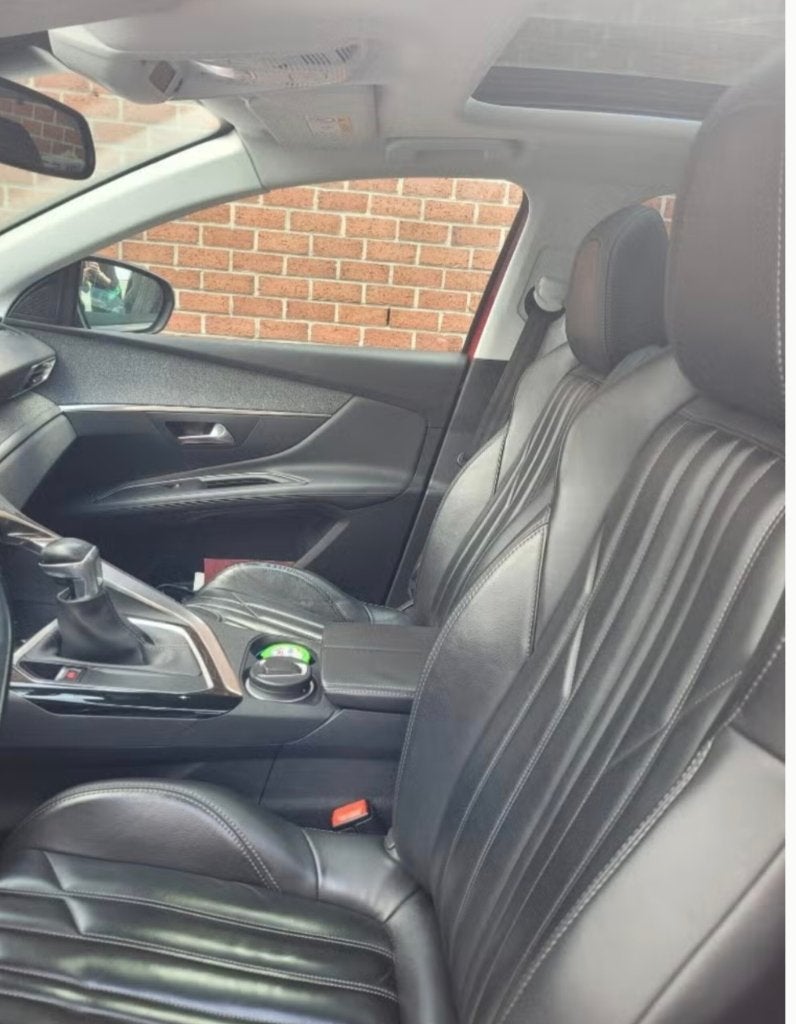 Peugeot 3008  puretech 1.2 essence 81.000 km, Cuir, Achat, Boîte manuelle, Autres couleurs
