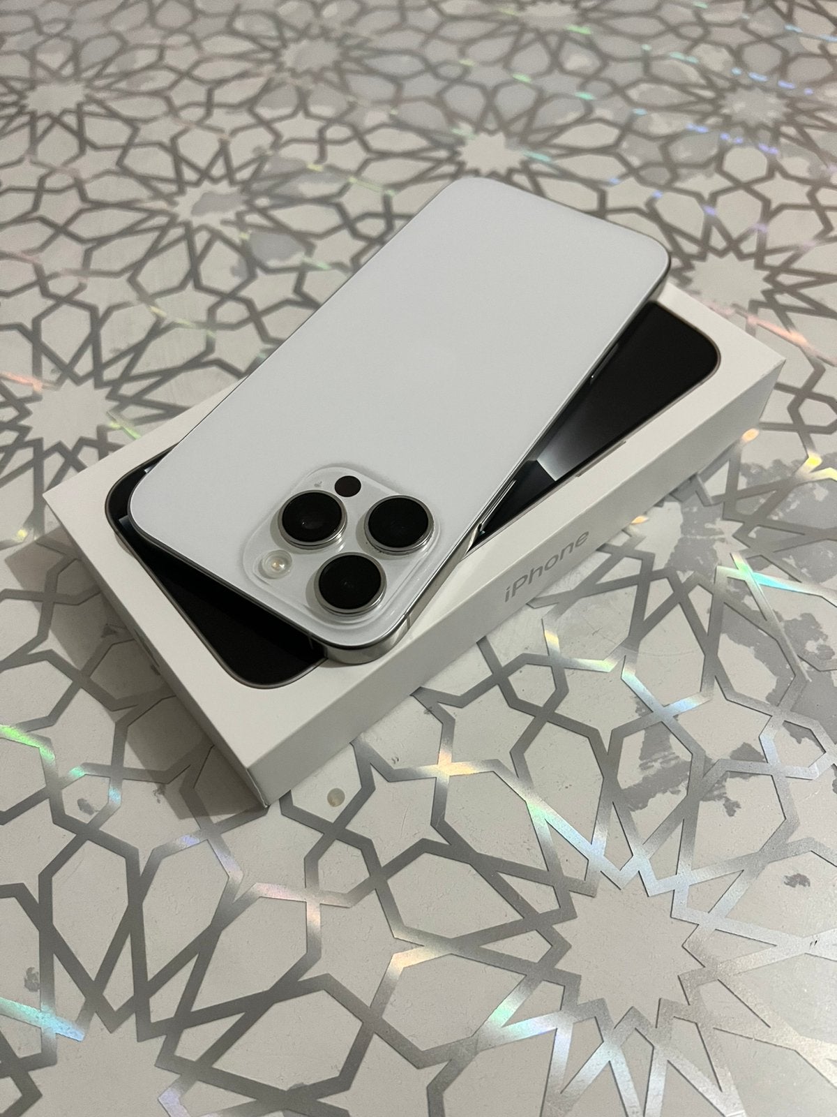 Apple iPhone 16 Pro Max, Telecommunicatie, 86 %, Wit, IPhone 16 Pro Max, Zo goed als nieuw
