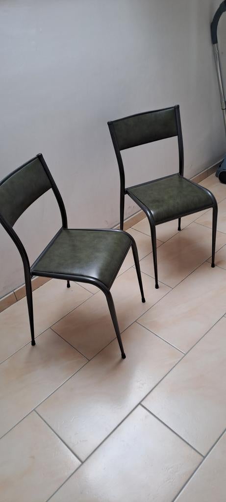 Lot 2 chaises vert foncé, Maison & Meubles, Chaises, Enlèvement