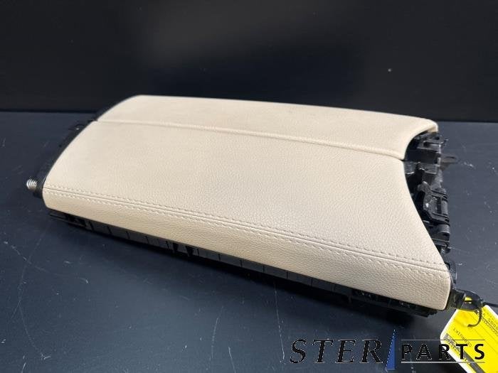 Armleuning van een Mercedes C-Klasse, Auto-onderdelen, Interieur en Bekleding, Mercedes-Benz, Gebruikt, 3 maanden garantie, Ophalen of Verzenden