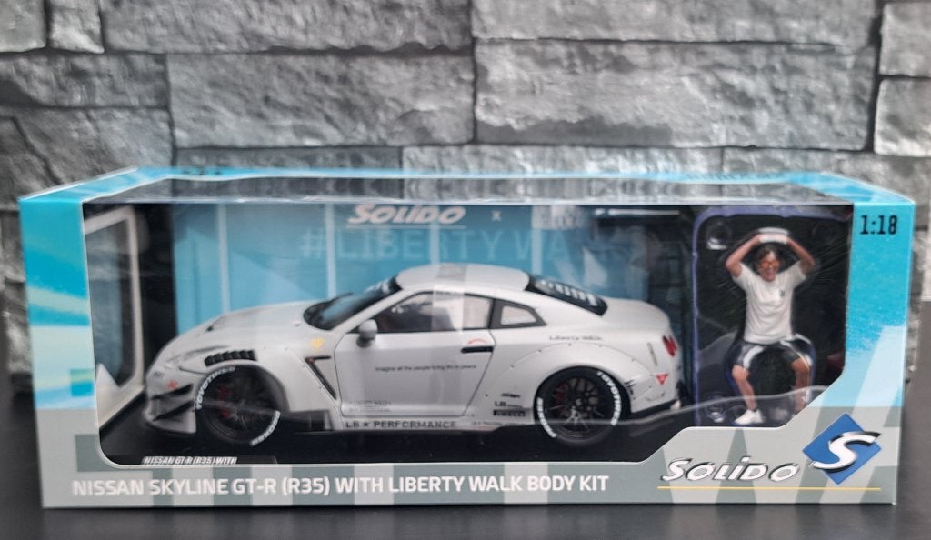 Nissan GT-R R35 Liberty Walk Body Kit 1/18ème, Enlèvement ou Envoi, Solido, Voiture, Solido