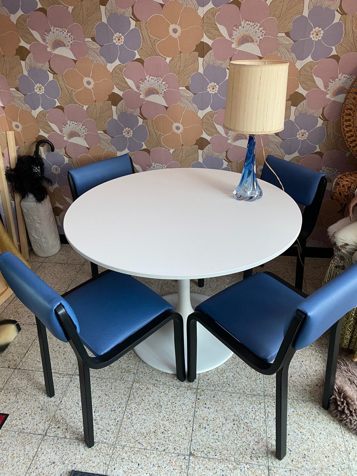 Tafel met 4 stoelen, Ophalen