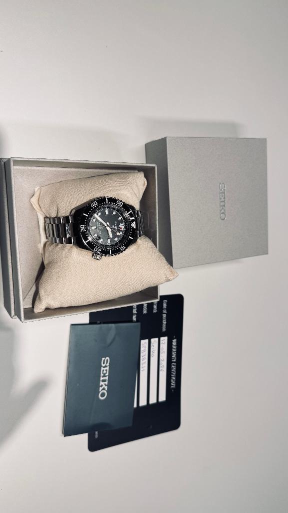 SEIKO SPB383J1, Bijoux, Sacs & Beauté, Montres | Hommes, Seiko, Enlèvement ou Envoi, Acier, Acier