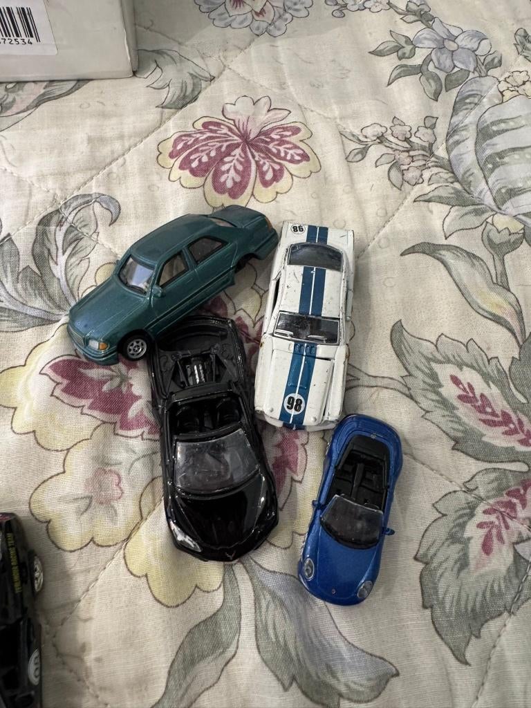 te koop lot modelautos met ander fabrikanten 1:64, Enlèvement ou Envoi, Utilisé