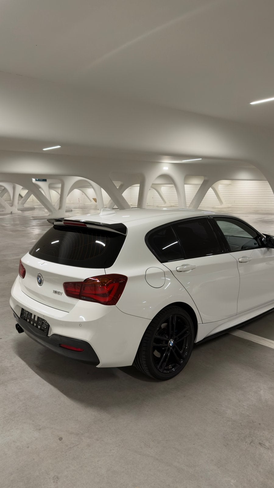 Bmw 120i pack m 10/2018, Auto's, 1 Reeks, Wit, Leder, 5 deurs