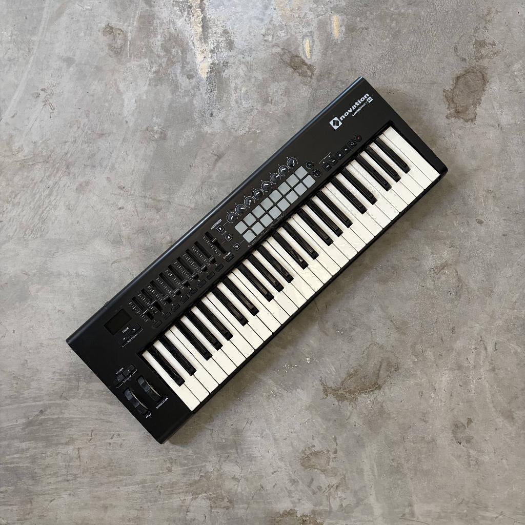Novation Launchkey 49 Mk2, Enlèvement, Comme neuf