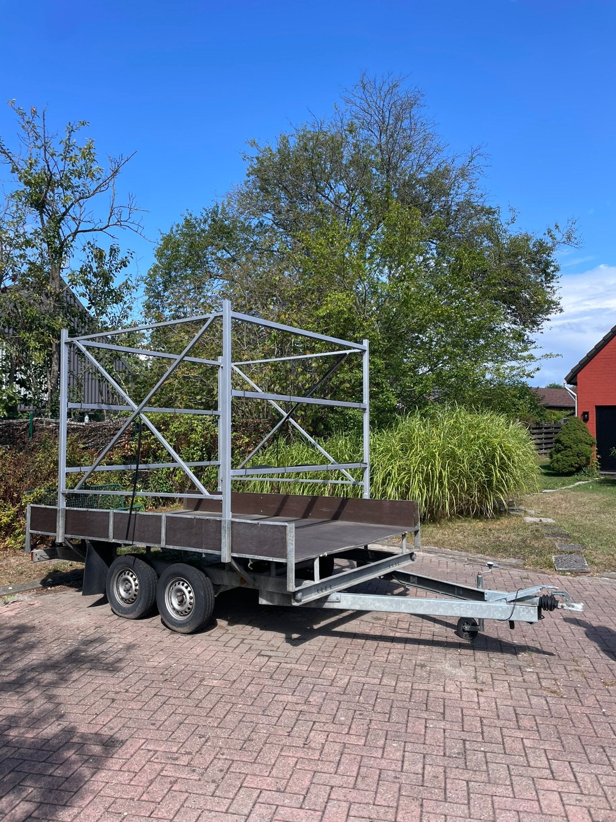 Aanhangwagen, Enlèvement, Utilisé