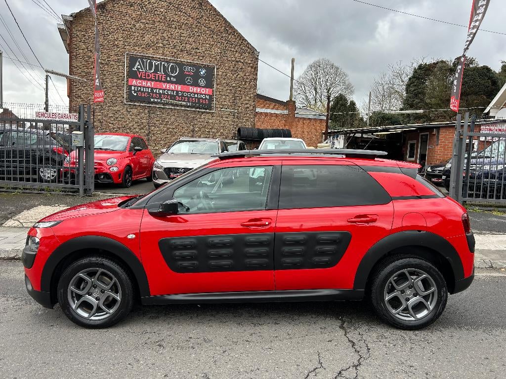Citroen C4 Cactus 1.2i Shine Edition 81(110) KW(HP) GAR.1AN, Autos, Rouge, Achat, Euro 6, Boîte manuelle