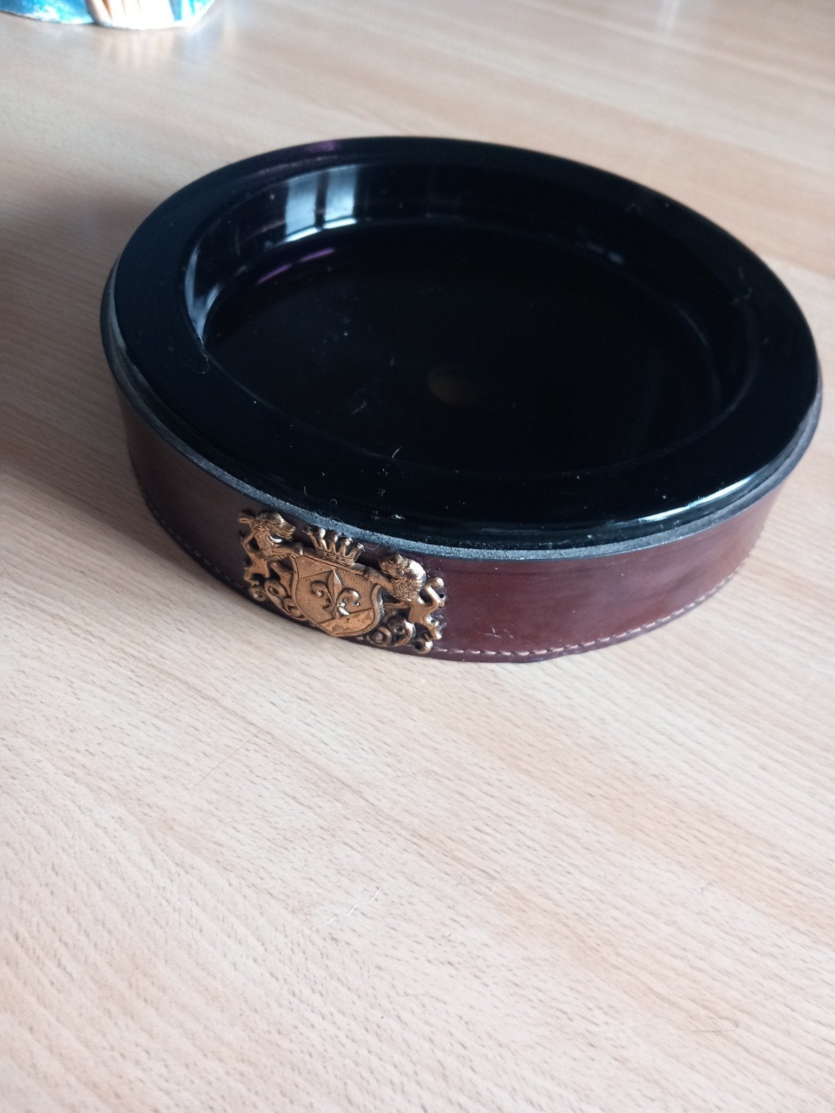 cendrier en verre cuivre et cuir, Ophalen