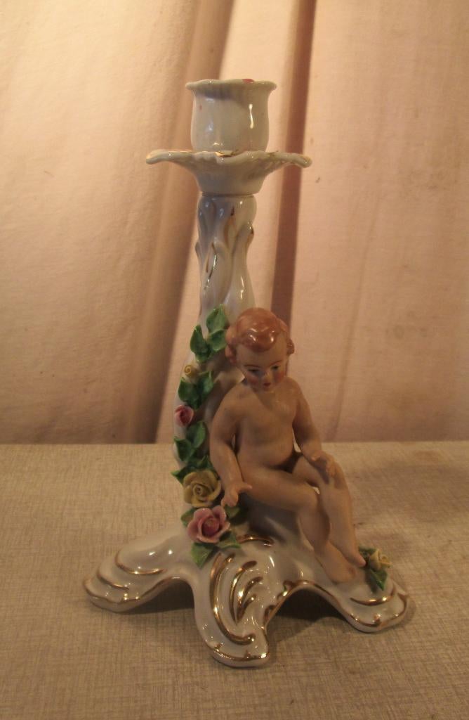 Mooi Porseleine Kandelaar met Kind - Dresden - 21cm, Ophalen of Verzenden