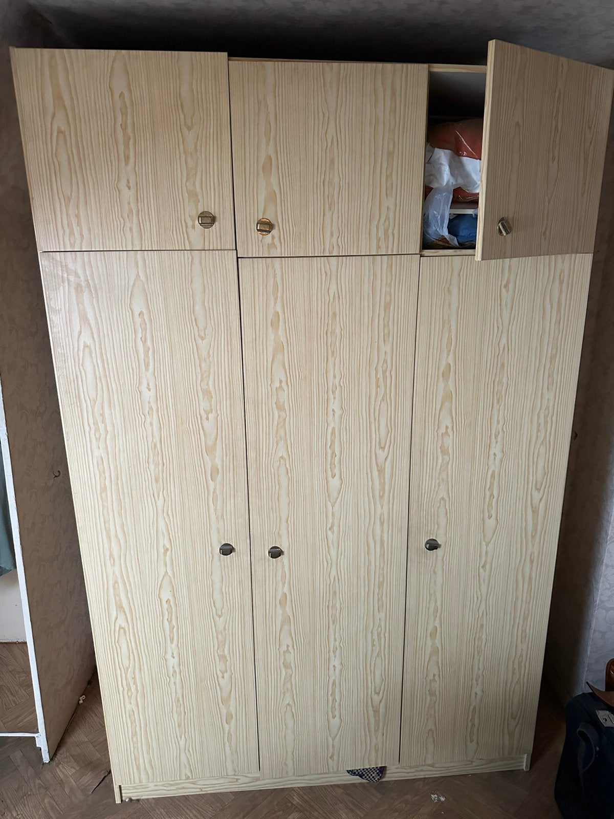 Armoire gratuit, Enlèvement ou Envoi, Comme neuf