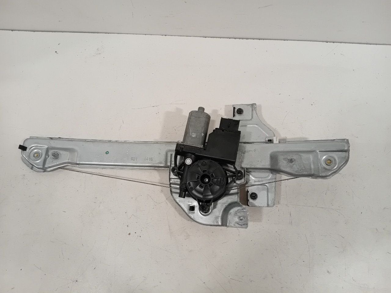 Raammechaniek elektrisch rechts voor Citroën C3, Onderdelen@venauto.nl, Van der Ven Autorecycling B.V., Ettenseweg 76, 4706 PB Roosendaal, The Netherlands