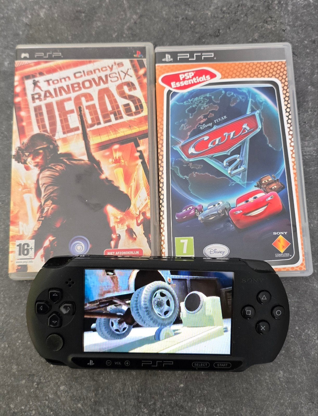 Sony PSP zwart + 2 originele games — Zeer goede staat, Games en Spelcomputers, Ophalen, PSP