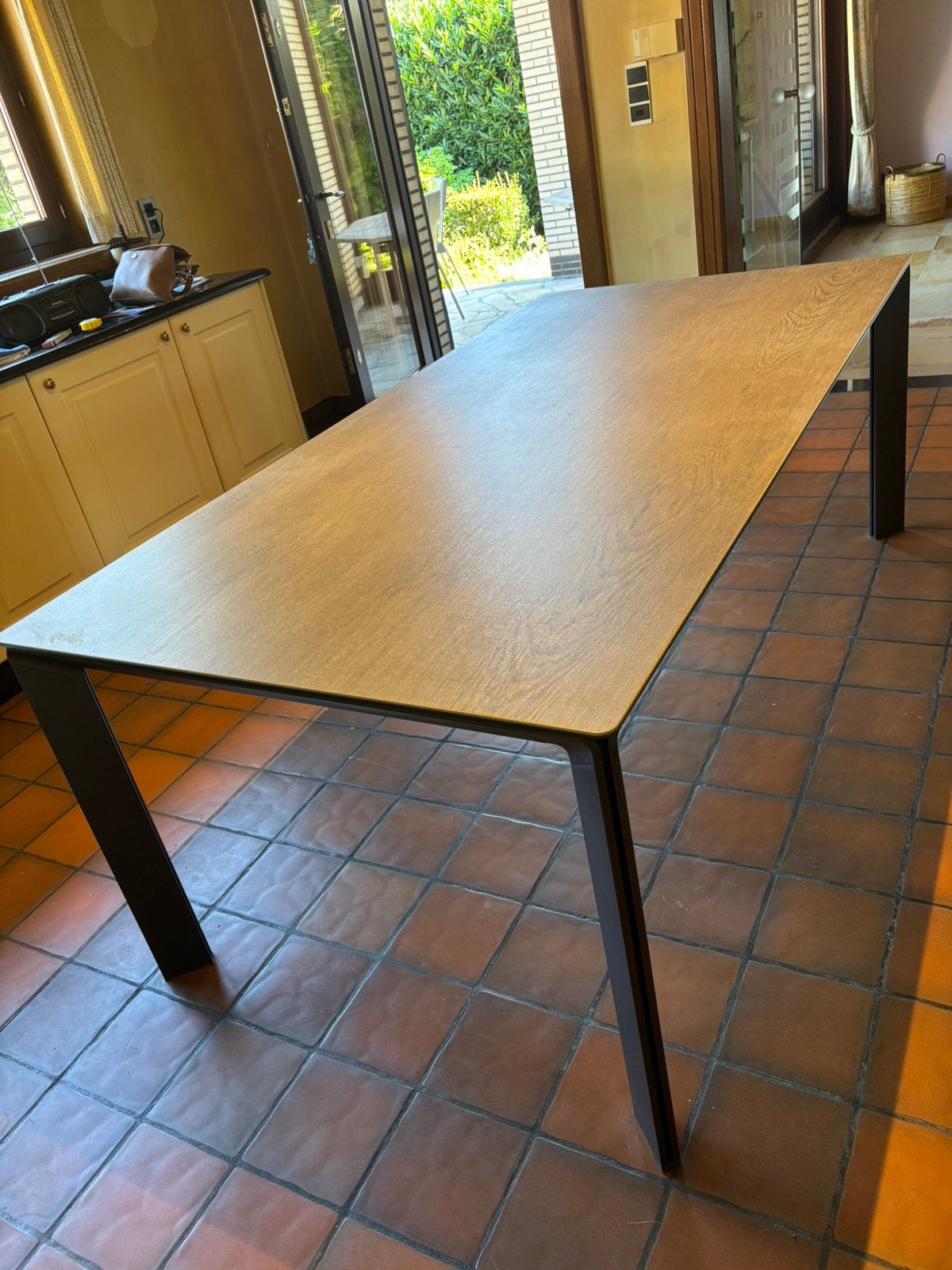 Eetkamertafel in keramiek, Ophalen, Zo goed als nieuw