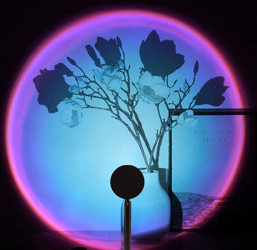 Lampe - coucher de soleil - bleu/violet - port USB - 5€, Enlèvement