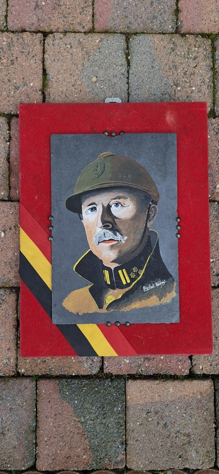 Portret van Albert I op steen, Ophalen