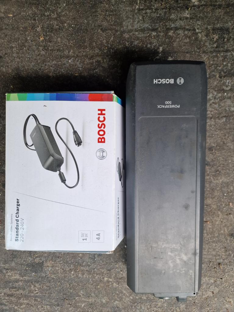 Bosch batterij met oplader, Fietsen en Brommers, Ophalen