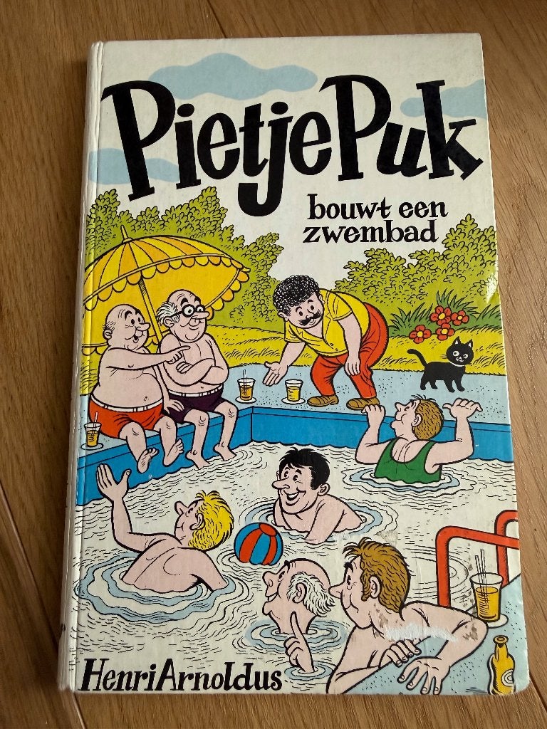 Pietje Puk bouwt een zwembad, Boeken, Ophalen of Verzenden, Zo goed als nieuw, Henri Arnoldus, Fictie algemeen