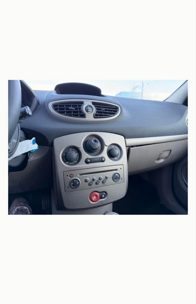 Clio 3 1.4 essence, Autos, Renault, Euro 5, Achat, 5 portes, 5 places