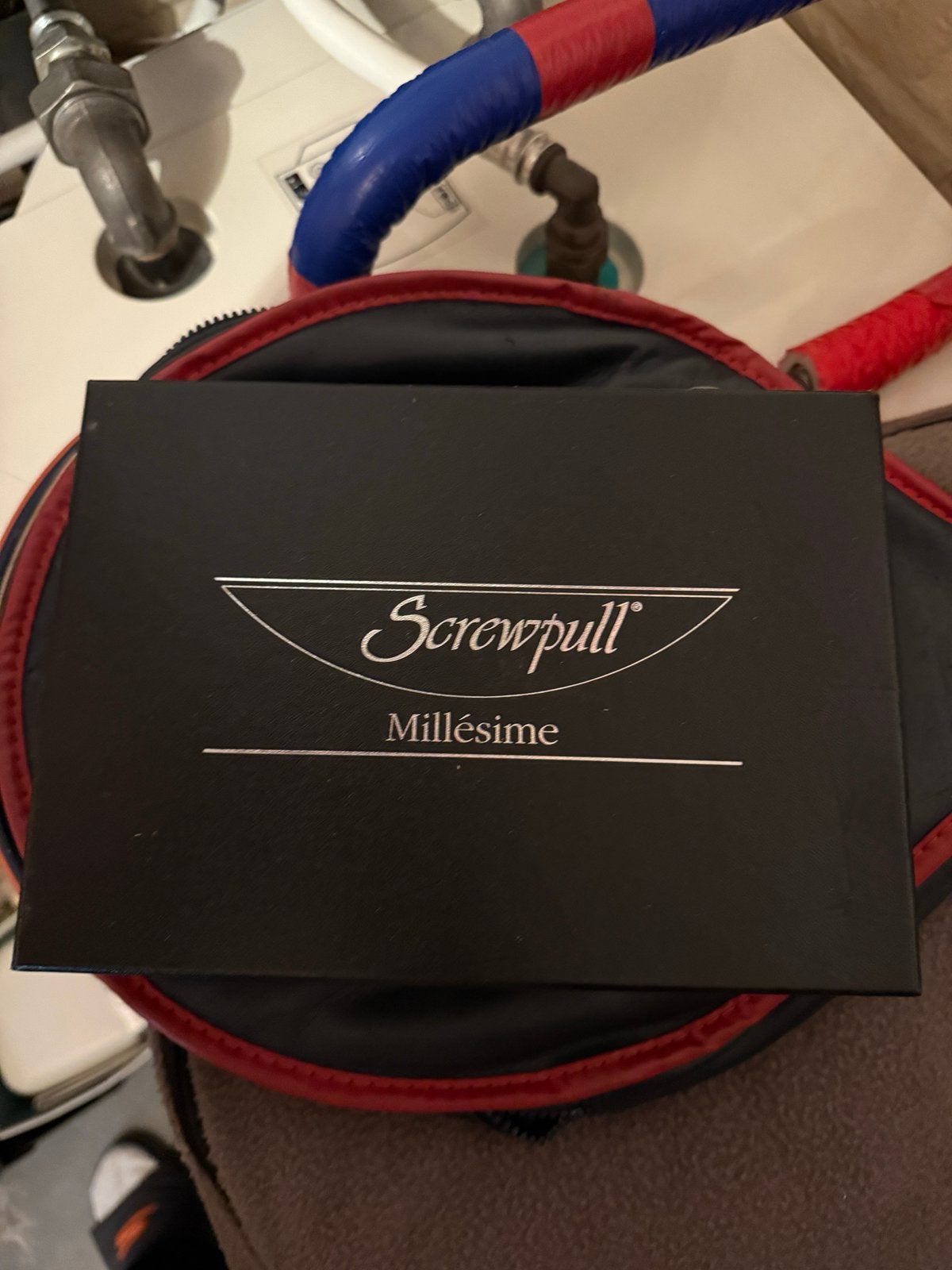Koffer van het merk Le Creuset-Screwpull met 5 accessoires., Ophalen, Zo goed als nieuw